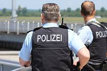Němečtí policisté - ilustrační foto