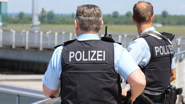 Němečtí policisté - ilustrační foto