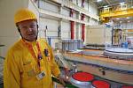 Jak připomíná mluvčí Jaderné elektrárny Dukovany Jiří Bezděk, tento typ reaktorů dokáže využít pouze zhruba čtyři procenta energie uranových kazet.