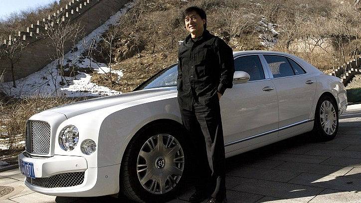 Jackie Chan – Bentley Mulsanne.