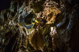 Jeskynní chodby jsou přístupné pouze s průvodcem