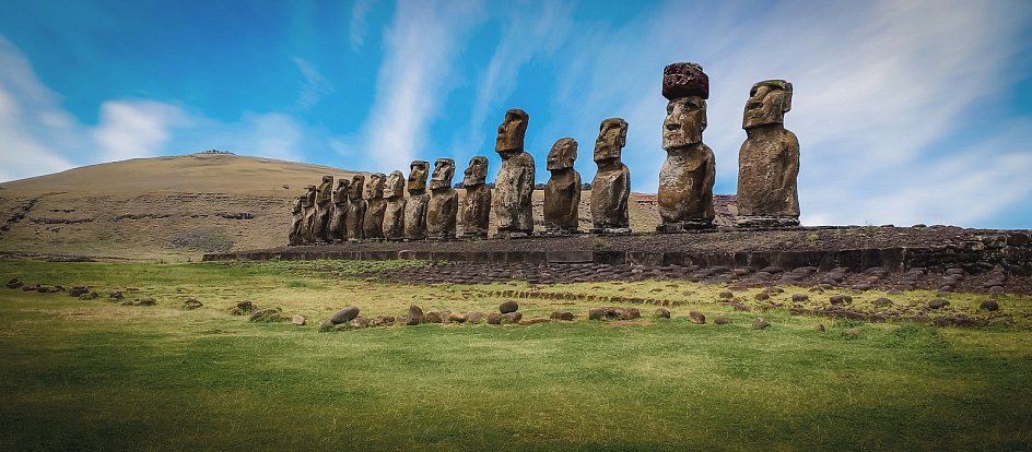 Velikonoční ostrov (Rapa Nui) a sochy Moai