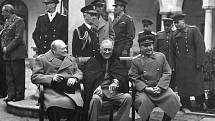 Na podpis Deklarace Organizace spojených národů navázala v roce 1943 Jaltská konference, projednávající vztah Spojenců k Německu a Francii a poválečný vznik OSN. Na snímku zleva Winston Churchill, Franklin Delano Roosevelt a Josif Vissarionovič Stalin