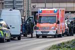 Ve fitness centru v západoněmeckém Duisburgu zranil útočník několik lidí