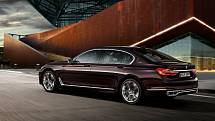 BMW M760Li xDrive.