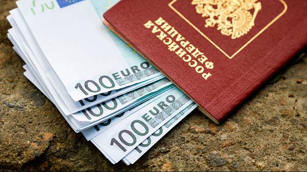Evropská unie chce udělat přítrž ruským "zlatým pasům".
