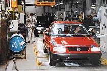 VW Caddy při zkoušce brzd v továrně Škoda Kvasiny