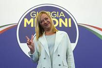 Šéfka pravicové strany Bratři Itálie Giorgia Meloniová vystoupila po italských parlamentních volbách ve volebním sídle své strany v Římě, 26. září 2022.