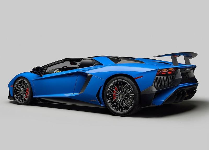 Lamborghini Aventador LP750-4 SV Roadster