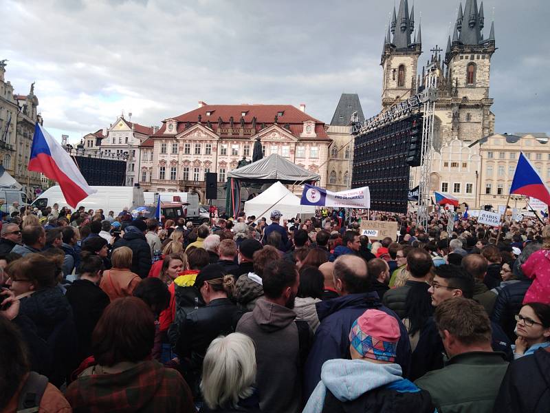 Protesty proti jmenování Marie Benešové v Praze