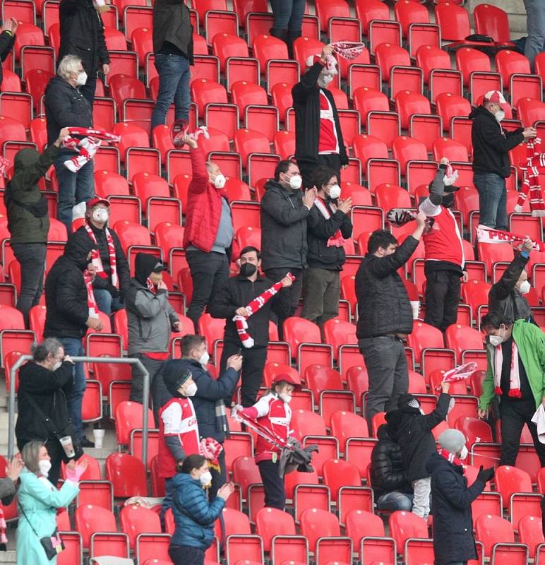 Souboj již jistého mistra, pražské Slavie, s Viktorií Plzeň