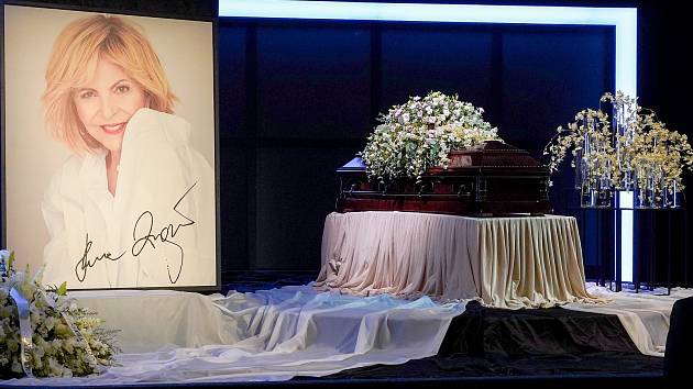 Rozloučení se zpěvačkou Hanou Zagorovou, která zemřela v pátek 26. srpna.
