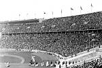 Olympiáda v Berlíně v roce 1936. Na snímku je záběr z úvodní přehlídky národních týmů.