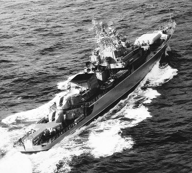 Sovětská loď "Staroževoj"