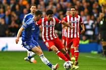 Chelsea - Atlético Madrid: Diego Costa u míče