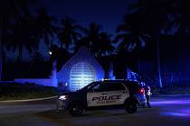 Policie před sídlem Trumpa Mar-a-Lago