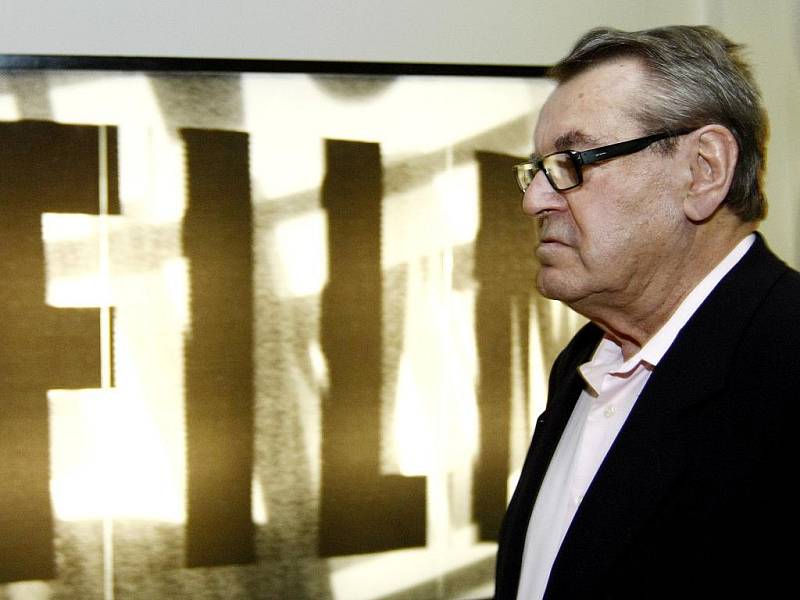 Režisér Miloš Forman přichází na světovou premiéru svého nového filmu Dobře placená procházka v rámci 44. Filmového festivalu v Karlových Varech 4. července 2009.