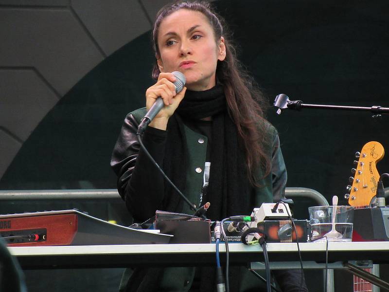 Vystoupení Lenky Dusilové na festivalu Bohemia JazzFest