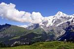 Bernské Alpy ve Švýcarsku okouzlují svou nádhernou krajinou.