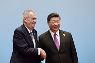 Čínský prezident Si Ťin-pching přivítal českého prezidenta Miloše Zemana na druhém dnu konference o projektu nové Hedvábné stezky