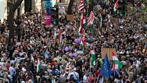 Demonstrace v Maďarsku proti premiérovi Viktoru Orbánovi