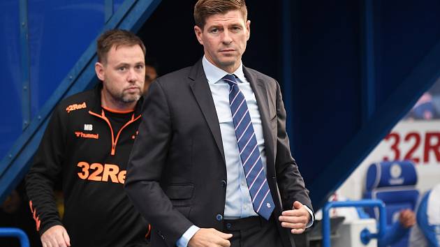 Trenér fotbalistů skotského Glasgow Rangers Steven Gerrard