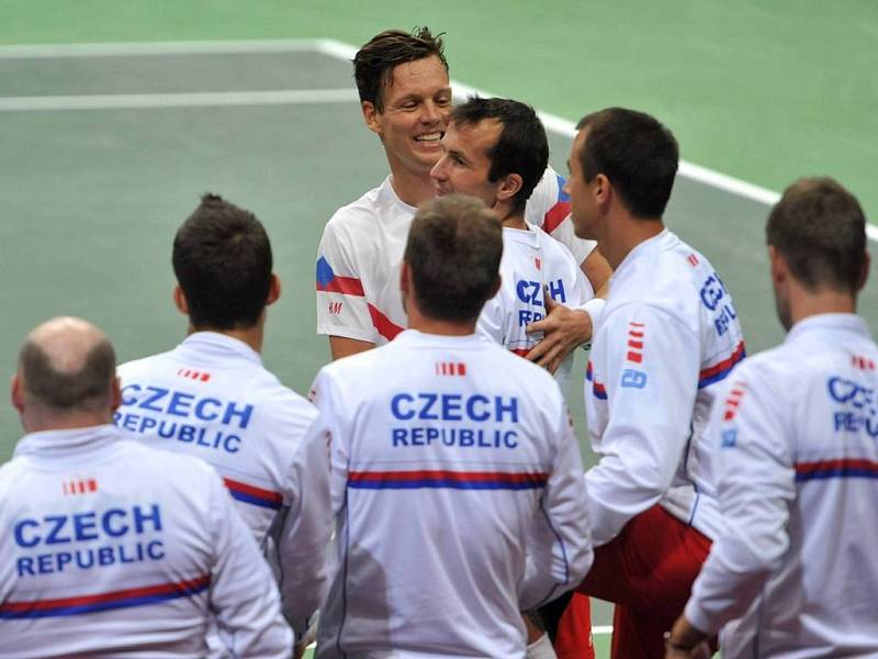 Radost českých tenistů z postupu do čtvrtfinále Davis Cupu.