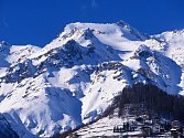 Italské Monte Bondone: Všechny lanovky a sjezdovky jsou v provozu. Sjezdovky jsou pokryté bohatou pokrývkou sněhu. V dopoledních hodinách podklad tratí pevně drží. 