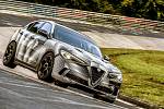 Alfa Romeo Stelvio Quadrifoglio na Nürburgringu.