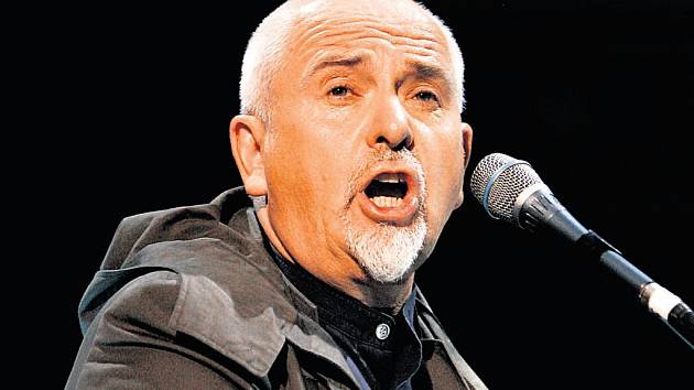 Peter Gabriel. Podaří se slavné skupině získat k reunionu svého ještě slavnějšího exzpěváka? 