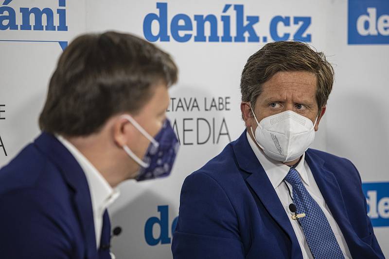 On-line debata Deníku na téma Nebezpečné silnice v Česku. Zleva Jan Matoušek, Radek Mátl