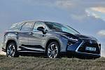 Lexus RX 450hL.