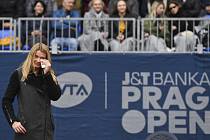 Tenisový turnaj žen JTB Prague Open, 4. května 2019 v Praze. Česká reprezentantka Lucie Šafářová se před zahájením finálového utkání rozloučila s domácím publikem