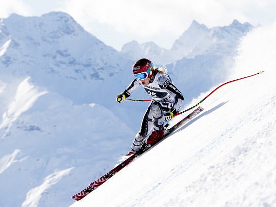Ester Ledecká na lyžích