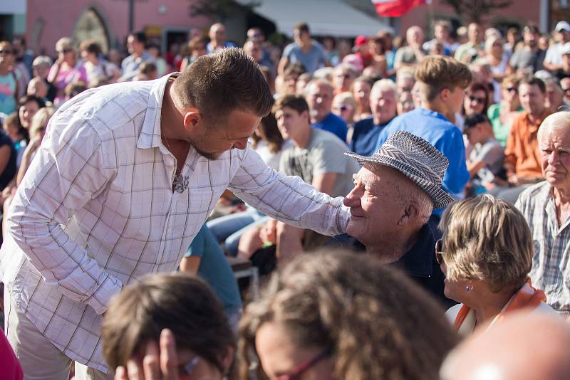 Zápasník Marek Švec dostal 14. srpna na slavnostním ceremoniálu v Havlíčkově Brodě bronzovou medaili z olympijských her v Pekingu z roku 2008. Jeho tehdejší přemožitel v přímém souboji o třetí místo ve váhové kategorii do 96 kg v řecko-římském stylu Asset