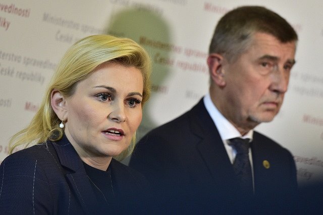 Ministryně spravedlnosti Taťána Malá a premiér Andrej Babiš