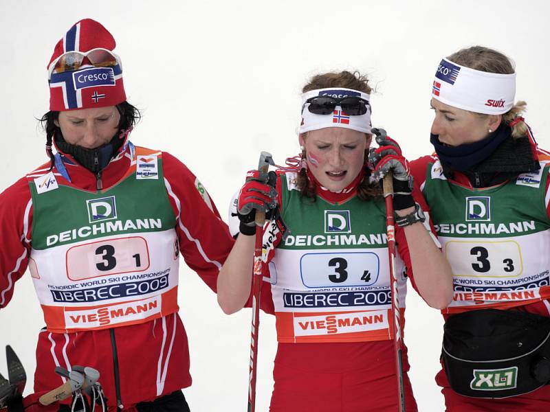 Norské reprezentantky prohrály boj o medaile až v závěru štafety na 4x5 km. 