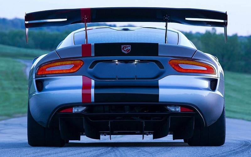 Dodge Viper ACR.