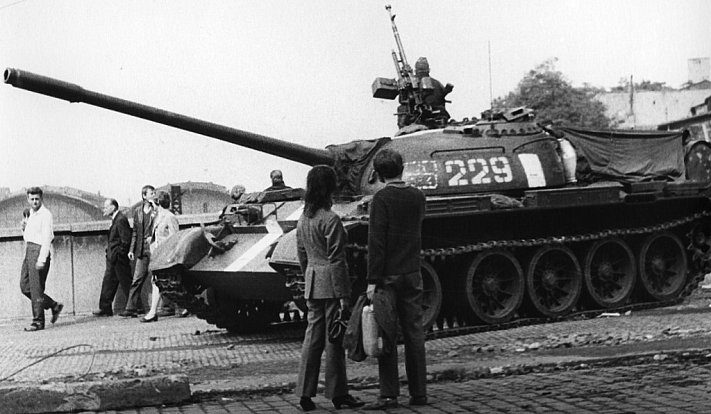 Invaze vojsk Varšavské smlouvy 21. srpna 1968