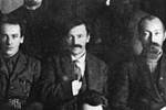 Genrich Jagoda (první zleva) s V. R. Menžinským a F. E. Dzeržinským v roce 1924