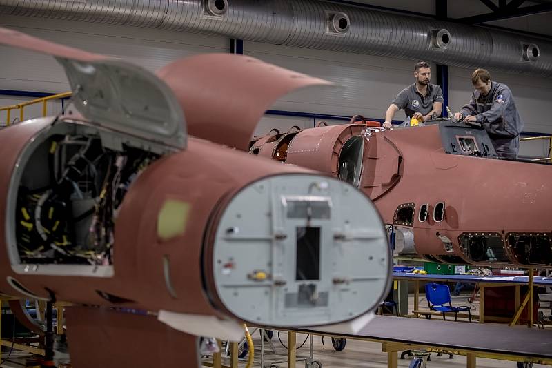 Aero Vodochody představilo 27. února novinářům novou výrobní linku pro výrobu letounu L-39NG.