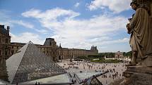 Louvre, muzeum umění v Paříži