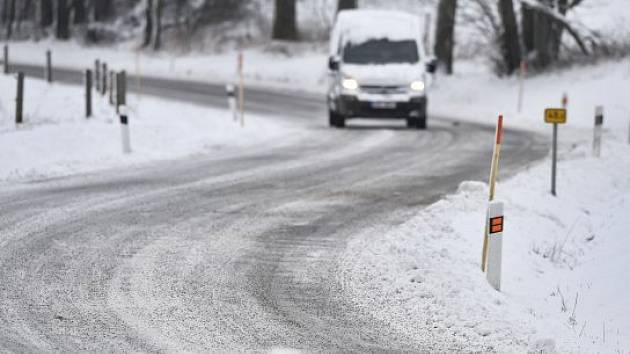 Pozor na lámající se stromy, silnice jsou aktuálně na Třebíčsku průjezdné