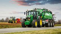 1. místo: John Deere (517 prodaných kusů)