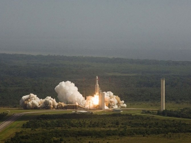 Do vesmíru teleskop Herschel vynesla raketa Ariane