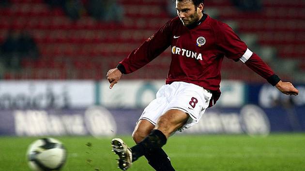 Fotbalový záložník Patrik Berger.