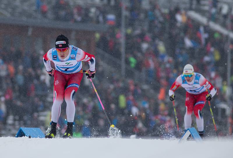 Johannes Hösflot Klaebo ve stíhacím závodu mužů na 15 km klasicky v rámci Světového poháru v běhu na lyžích.