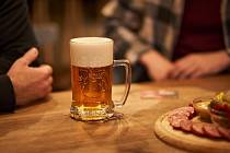 Po zavedení vyšší sazby DPH u piva přišlo v první polovině ledna do výčepu méně hostů než v minulosti. 