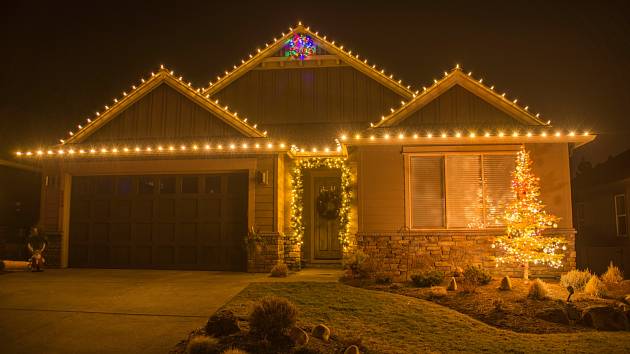 Jak zářící bude vaše vánoční výzdoba, zjistíte podle údajů o světelném toku. Jednotkou je lumen, čím bude jejich počet vyšší, tím víc světla.
