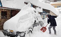 Záplavy sněhu v Německu a Rakousku